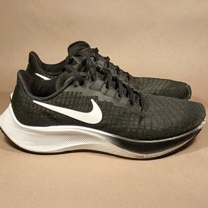 Nike Women's Pegasus 37 Size 6 Black White